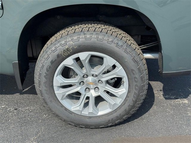 2026 Chevrolet Silverado 1500 LTZ photo 4