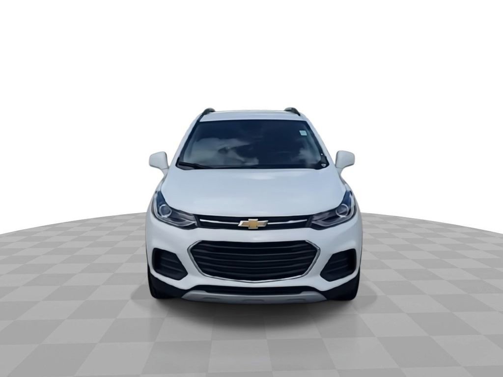 2020 Chevrolet Trax LT photo 2