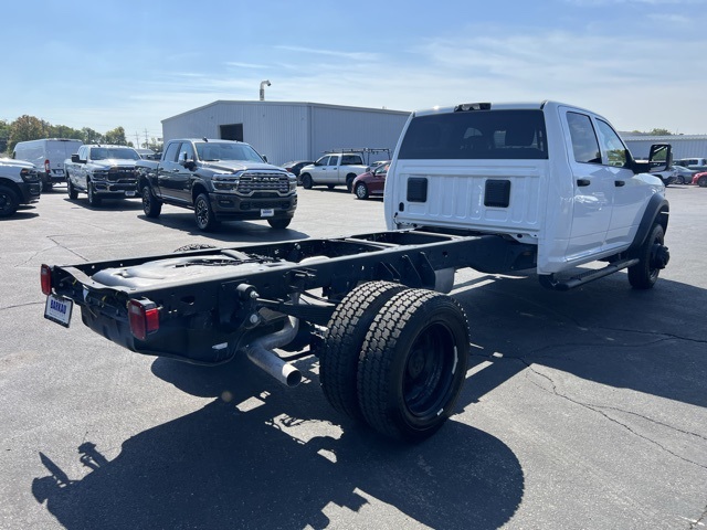 2025 Ram 5500 photo 3