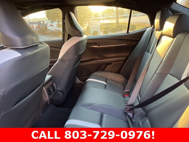 2025 Toyota Camry SE photo 12