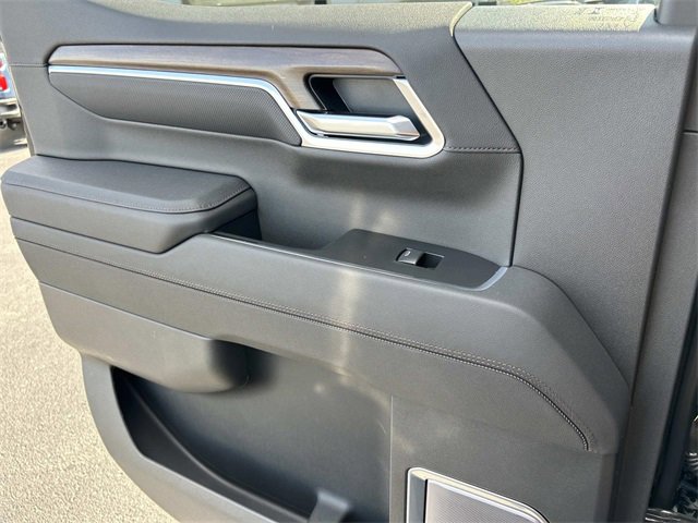 2026 Chevrolet Silverado 1500 High Country photo 17