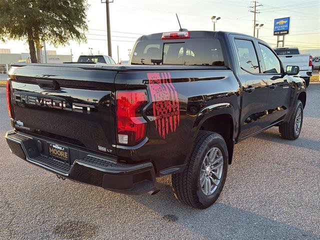 2024 Chevrolet Colorado LT photo 7