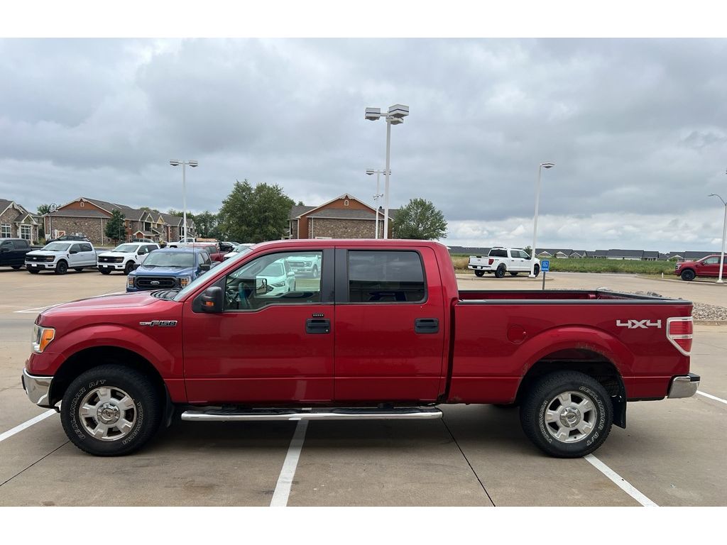 2010 Ford F-150 XLT photo 4