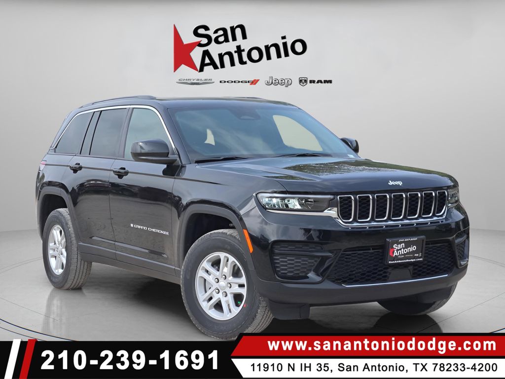 2025 Jeep Grand Cherokee Laredo's photo
