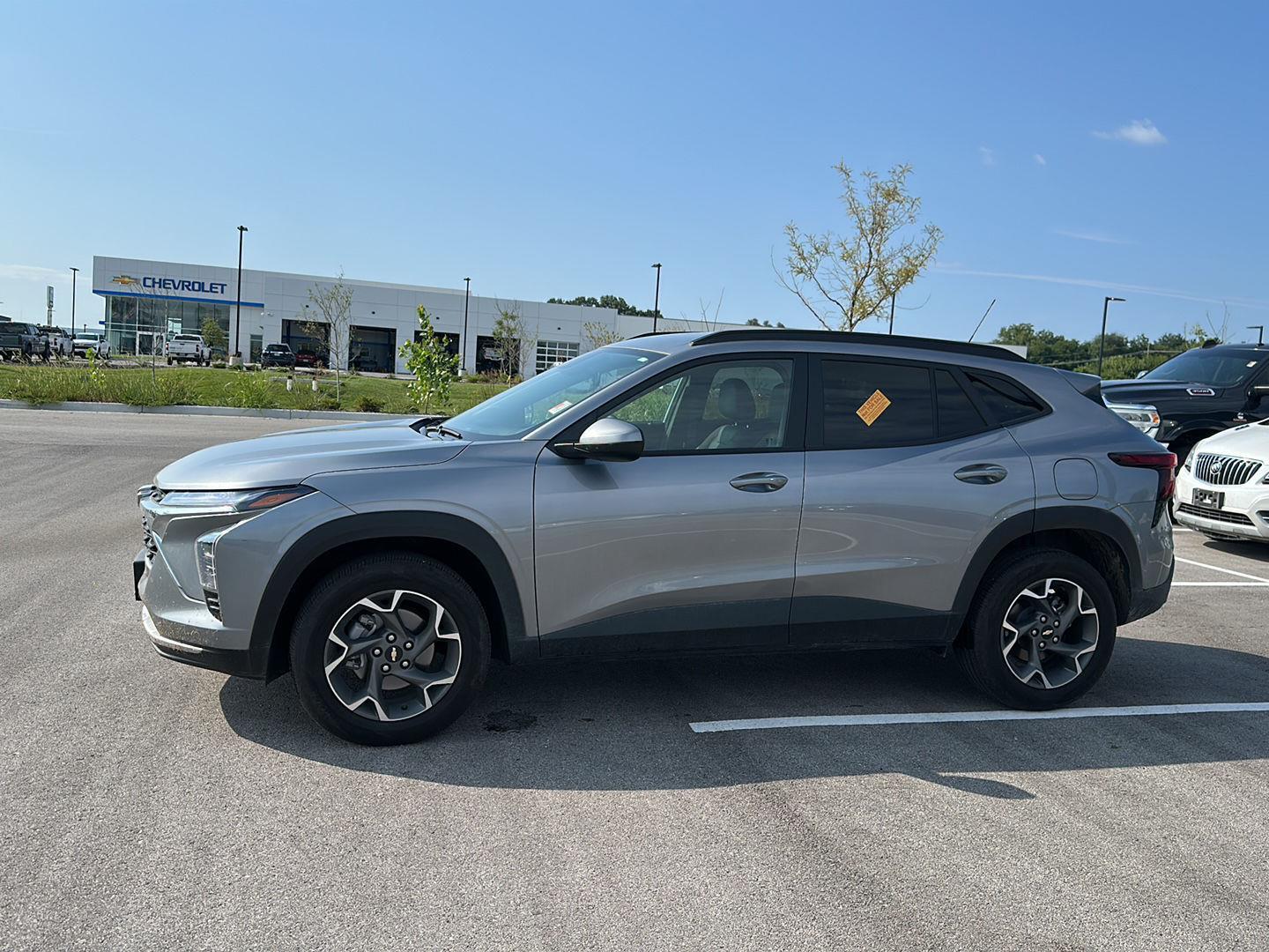 Used 2025 Chevrolet Trax LT with VIN KL77LHEP9SC090774 for sale in Kansas City
