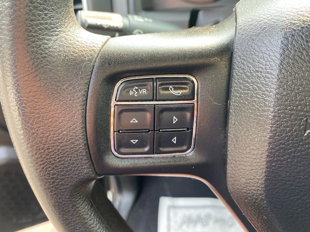 2020 Ram 1500 Classic Warlock photo 16