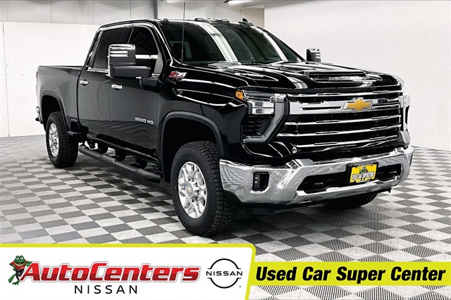 2024 Chevrolet Silverado HD LTZ's photo