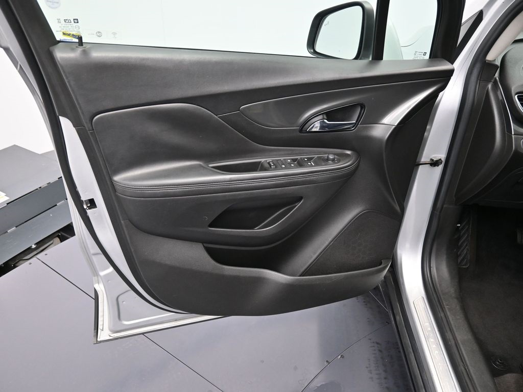 2017 Buick Encore Preferred photo 9