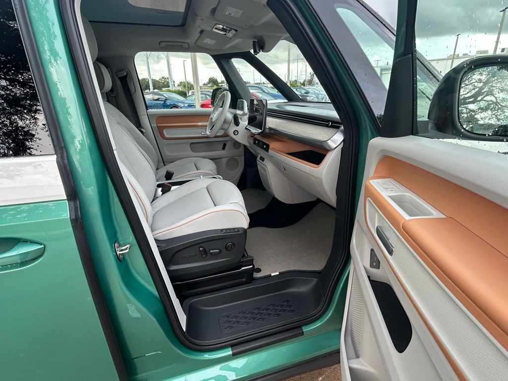 2025 Volkswagen ID. Buzz Pro Plus photo 30