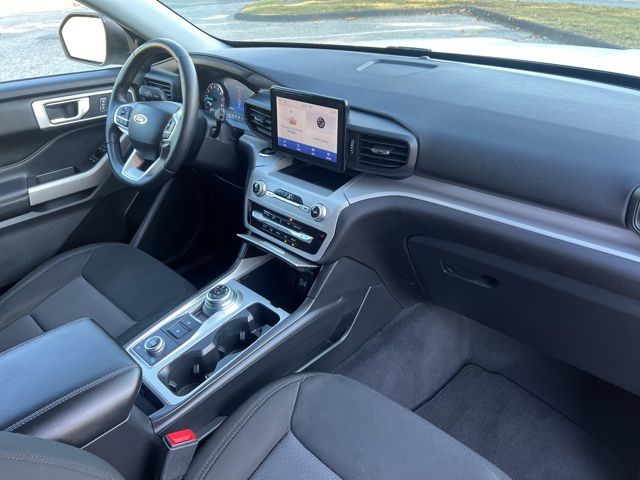 2022 Ford Explorer XLT photo 35
