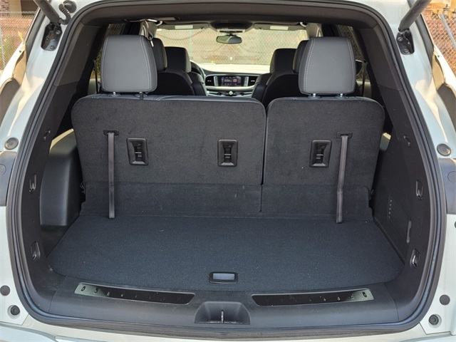 2023 Buick Enclave Essence photo 11