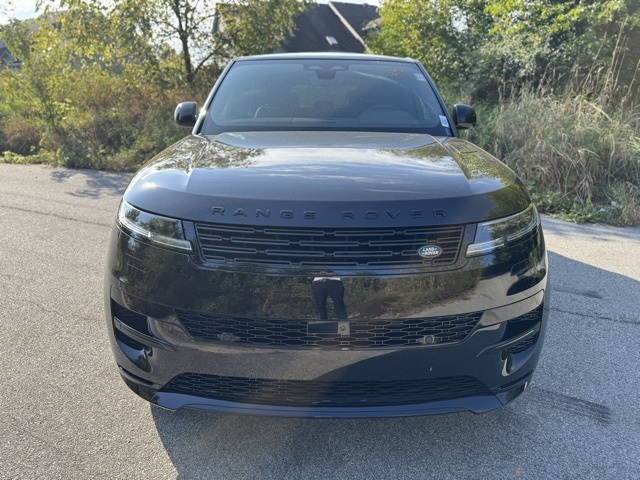 2025 Land Rover Range Rover Sport SE photo 2