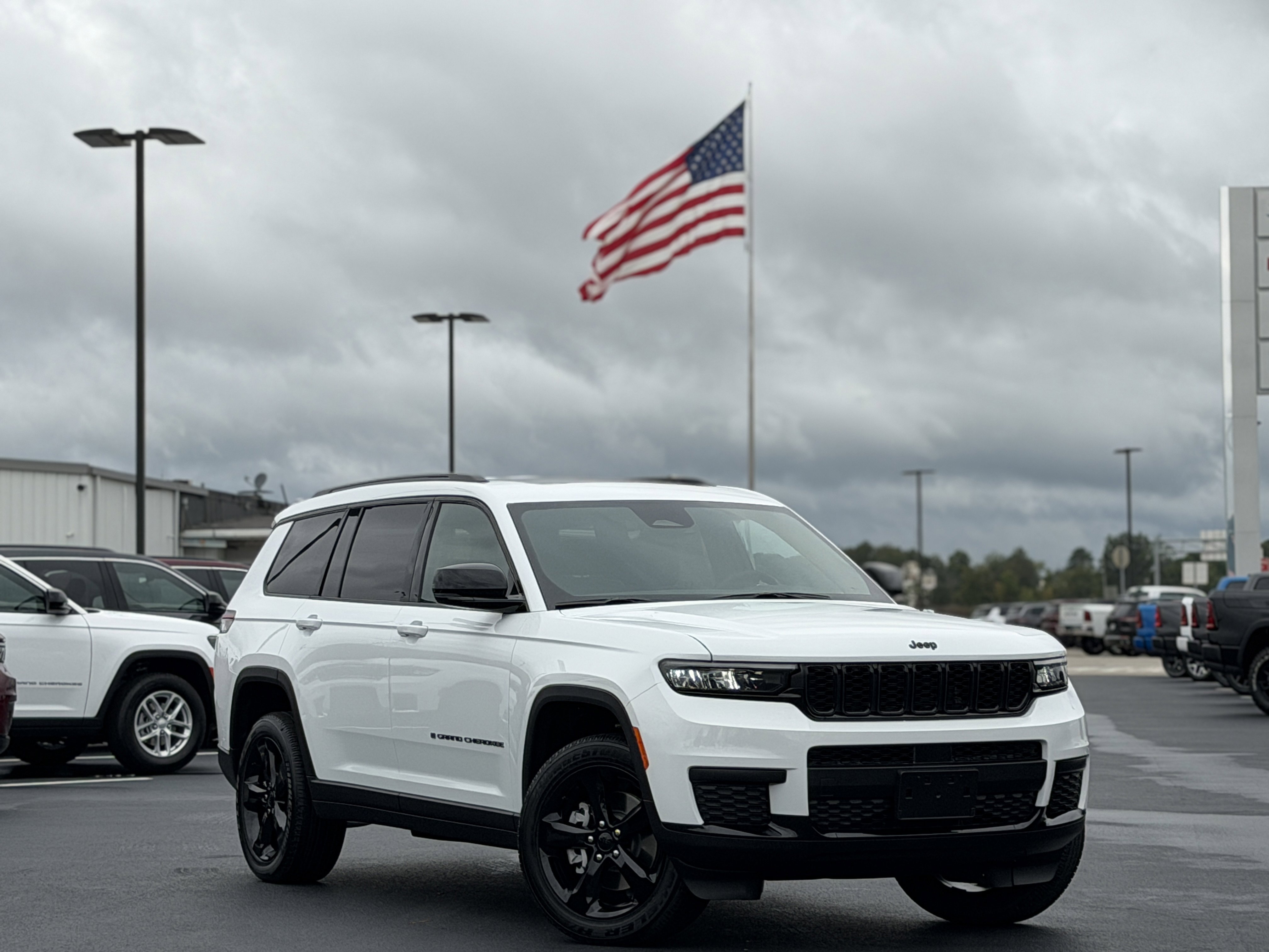 2025 Jeep Grand Cherokee L Altitude's photo