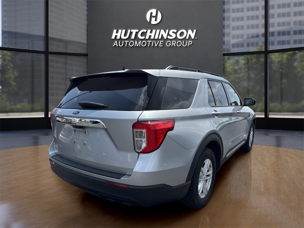 2023 Ford Explorer XLT photo 7