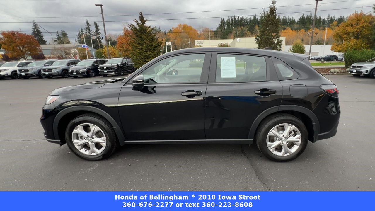 2025 Honda HR-V LX photo 4