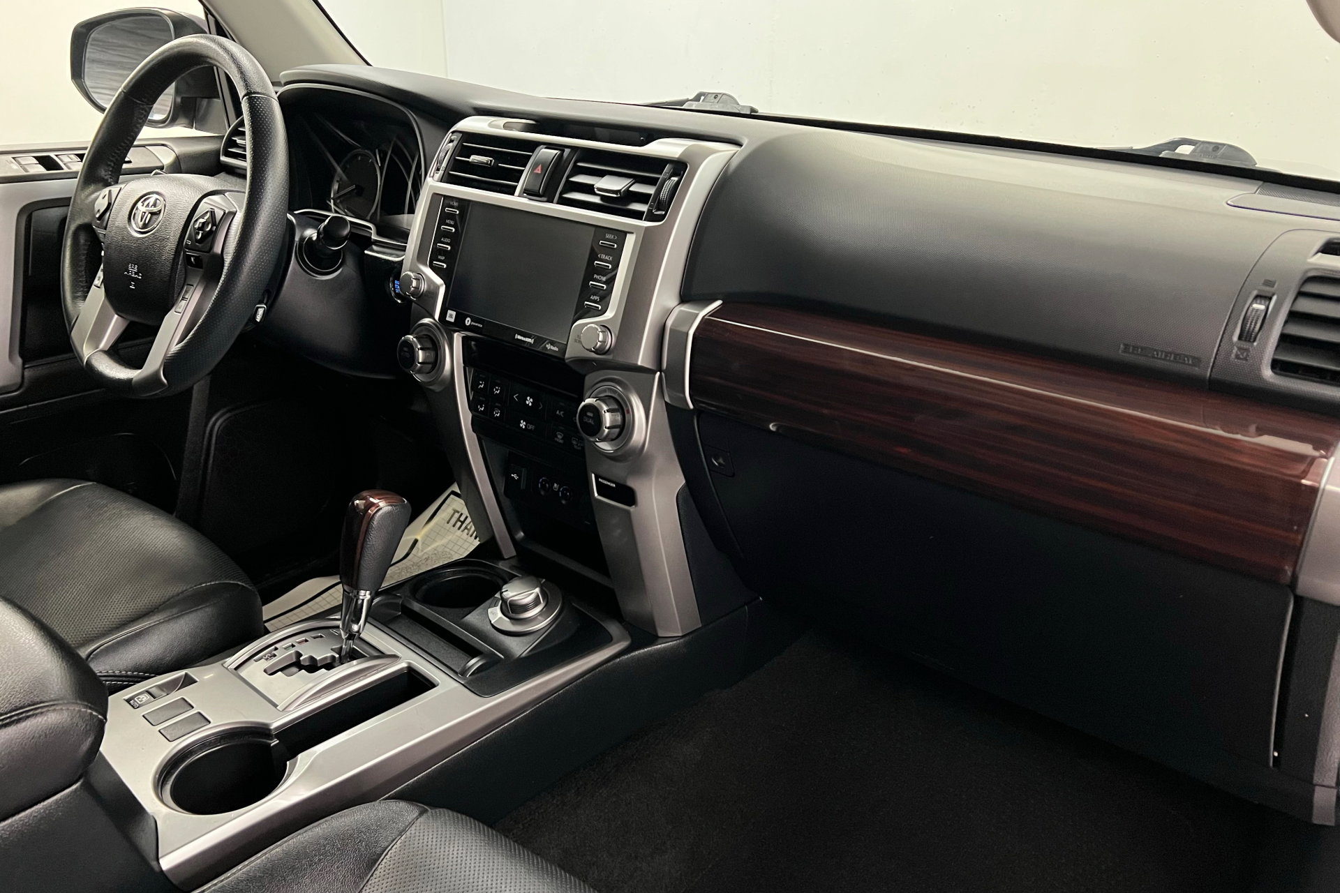 2022 Toyota 4Runner Limited photo 24