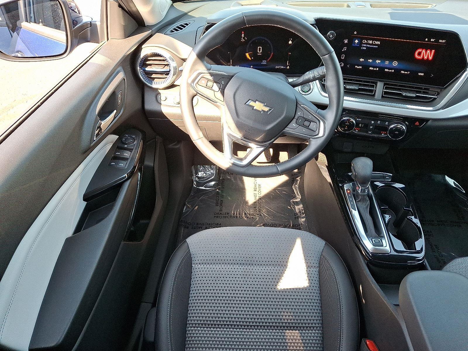 2024 Chevrolet Trax LT photo 10