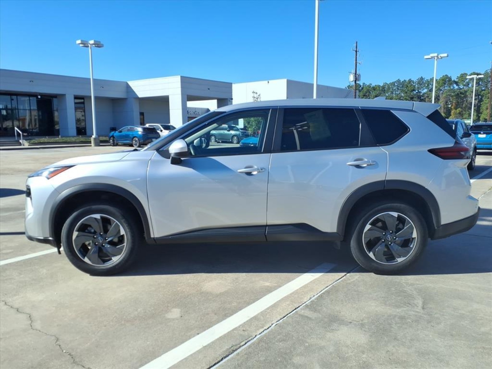 2024 Nissan Rogue SV Silver at Robbins Nissan