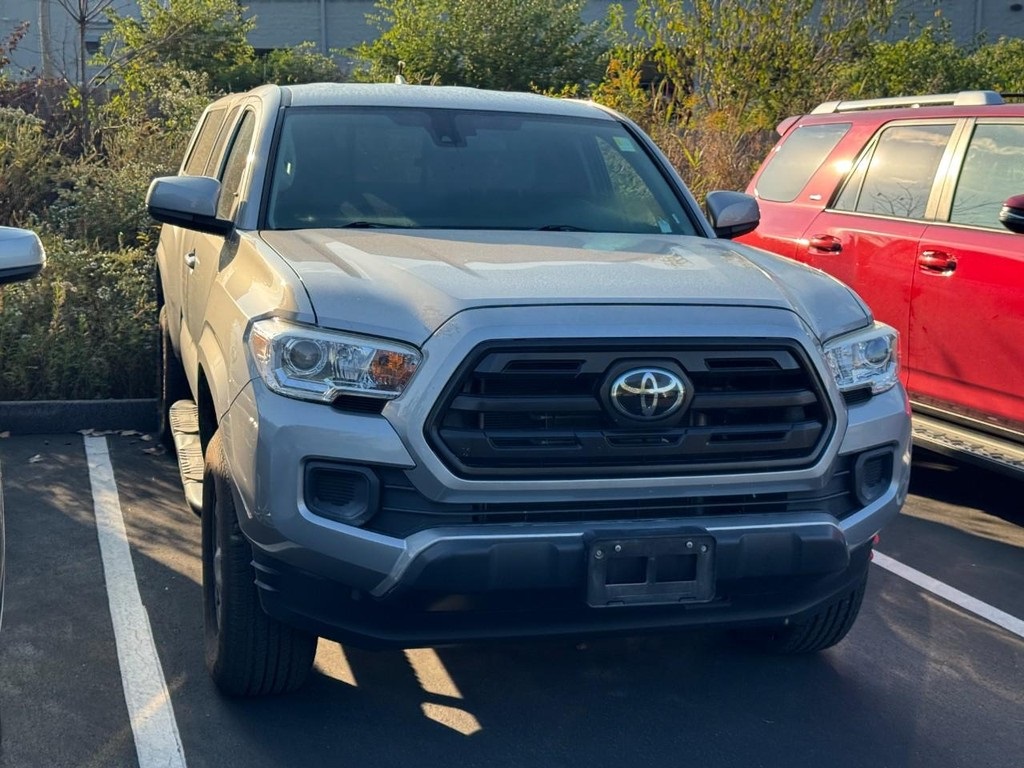 2019 Toyota Tacoma SR5 photo 3