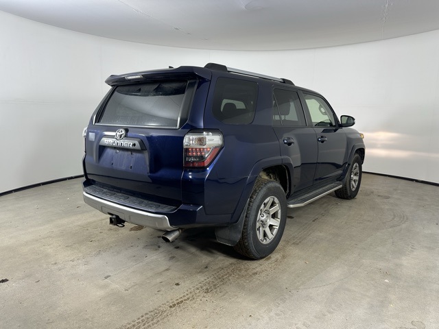 2016 Toyota 4Runner Limited photo 3