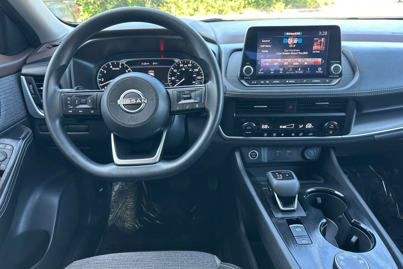 2023 Nissan Rogue SV photo 9