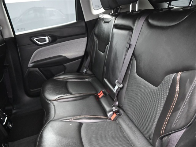 2022 Jeep Compass Latitude Lux photo 13