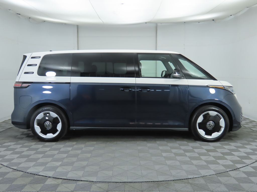 2025 Volkswagen ID. Buzz Pro Plus photo 4