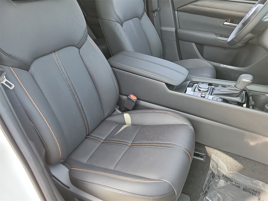 2025 Mazda CX-50 Premium photo 12