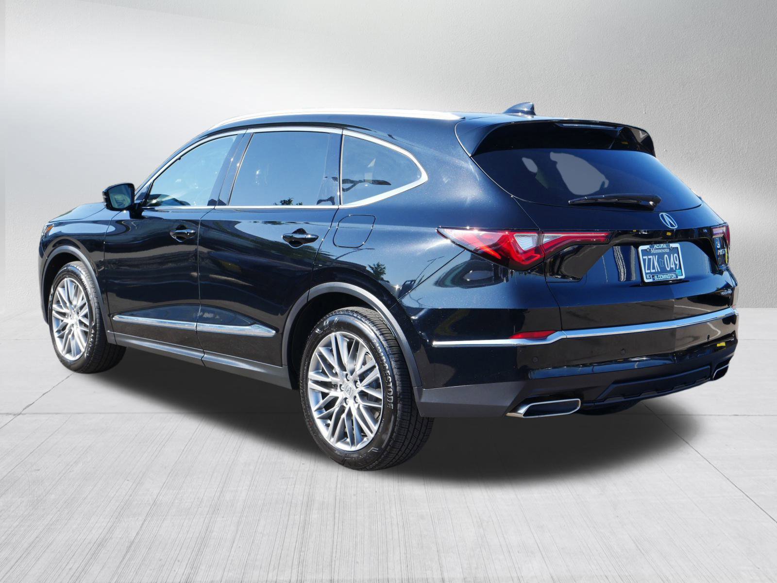 2024 Acura MDX SH-AWD Advance photo 5
