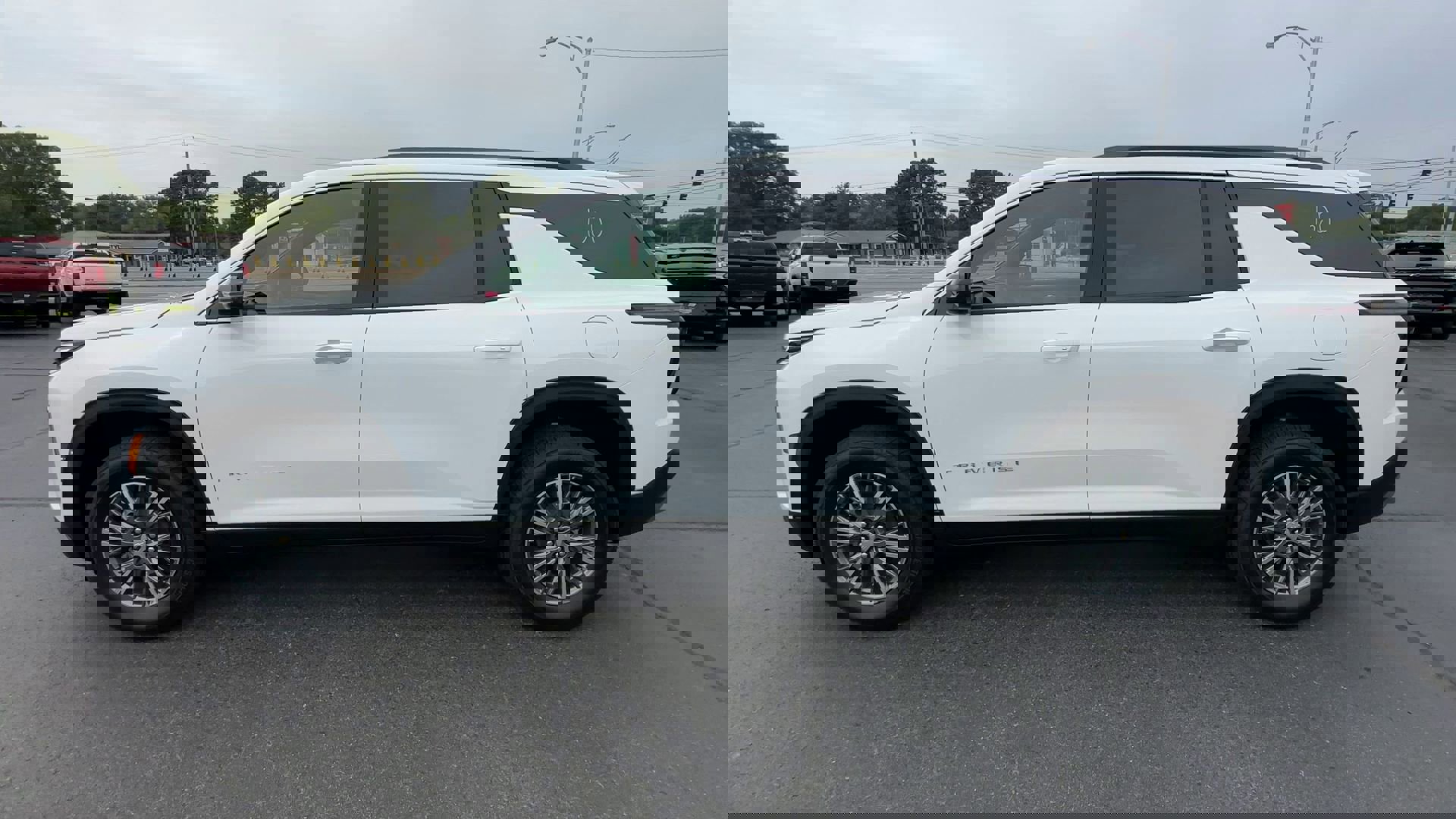 2026 Chevrolet Traverse photo 4