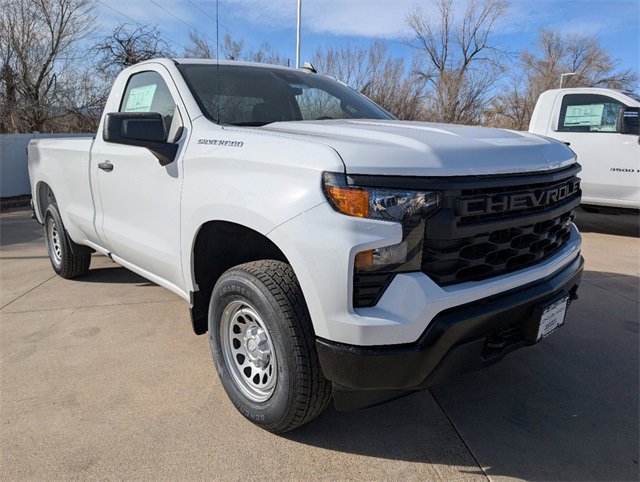 2025 Chevrolet Silverado 1500 photo 3