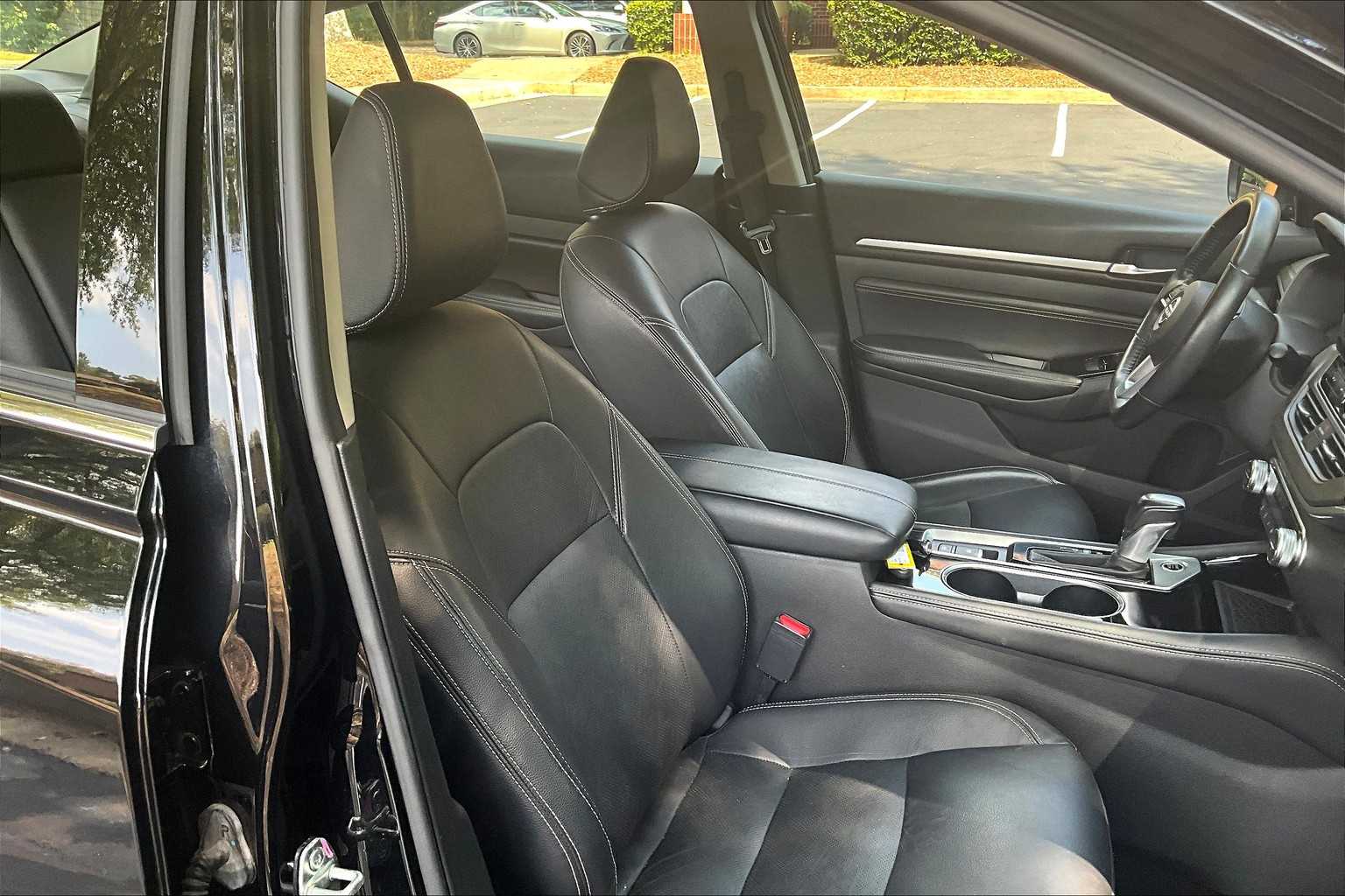 2023 Nissan Altima 2.5 SL photo 8