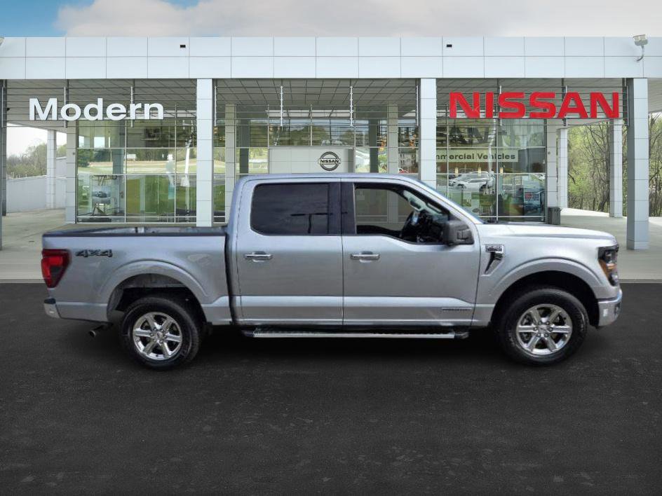 2024 Ford F-150 XLT photo 4