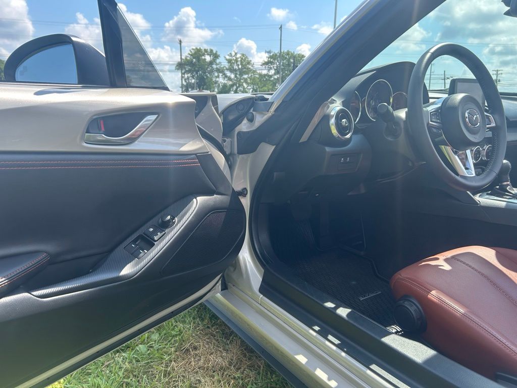 2023 Mazda MX-5 Miata RF Miata Grand Touring photo 15
