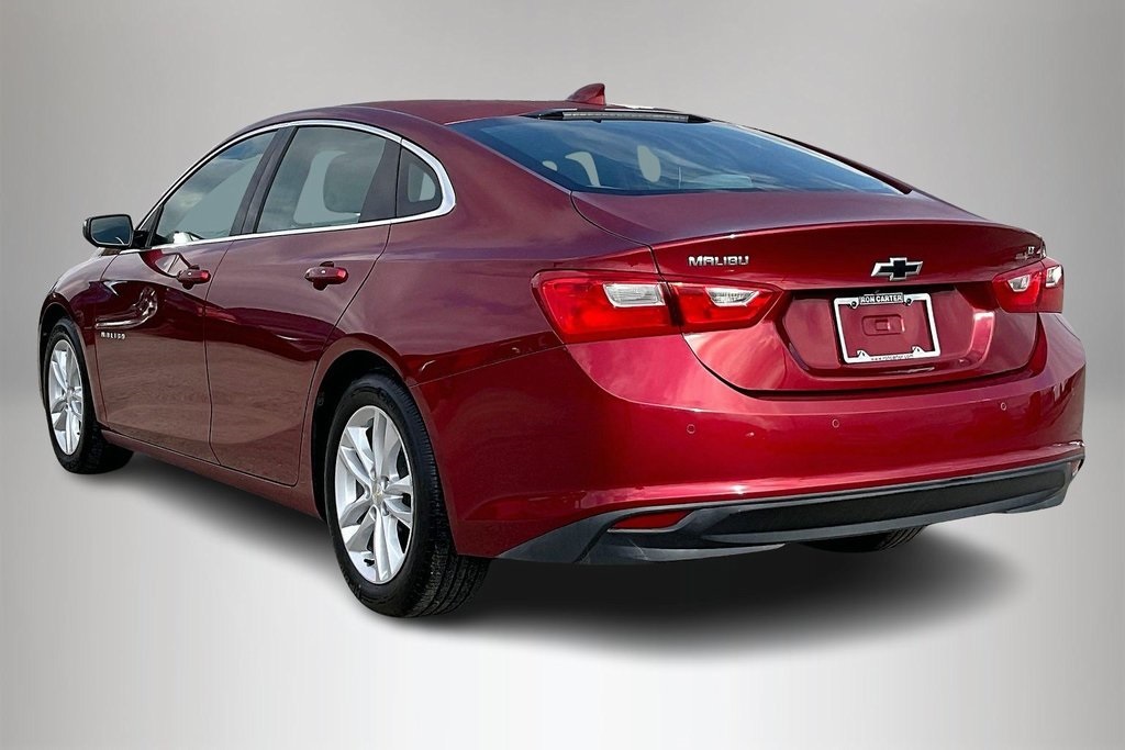 2017 Chevrolet Malibu 1LT photo 4