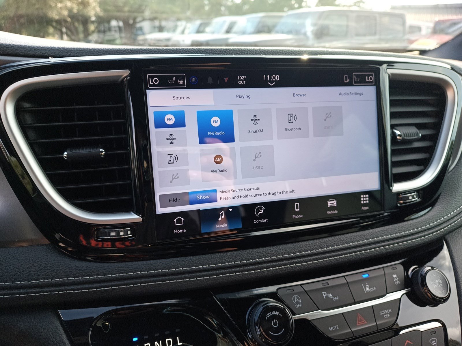 2026 Chrysler Pacifica photo 15