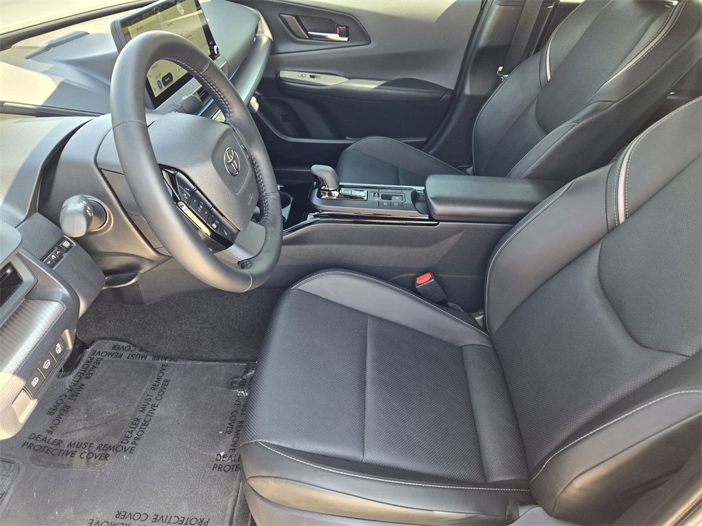 2025 Toyota Prius Limited photo 13