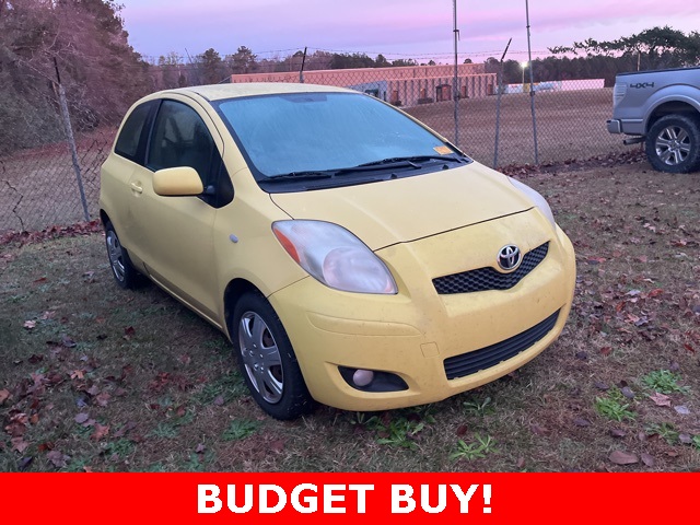 2010 Toyota Yaris Base's photo