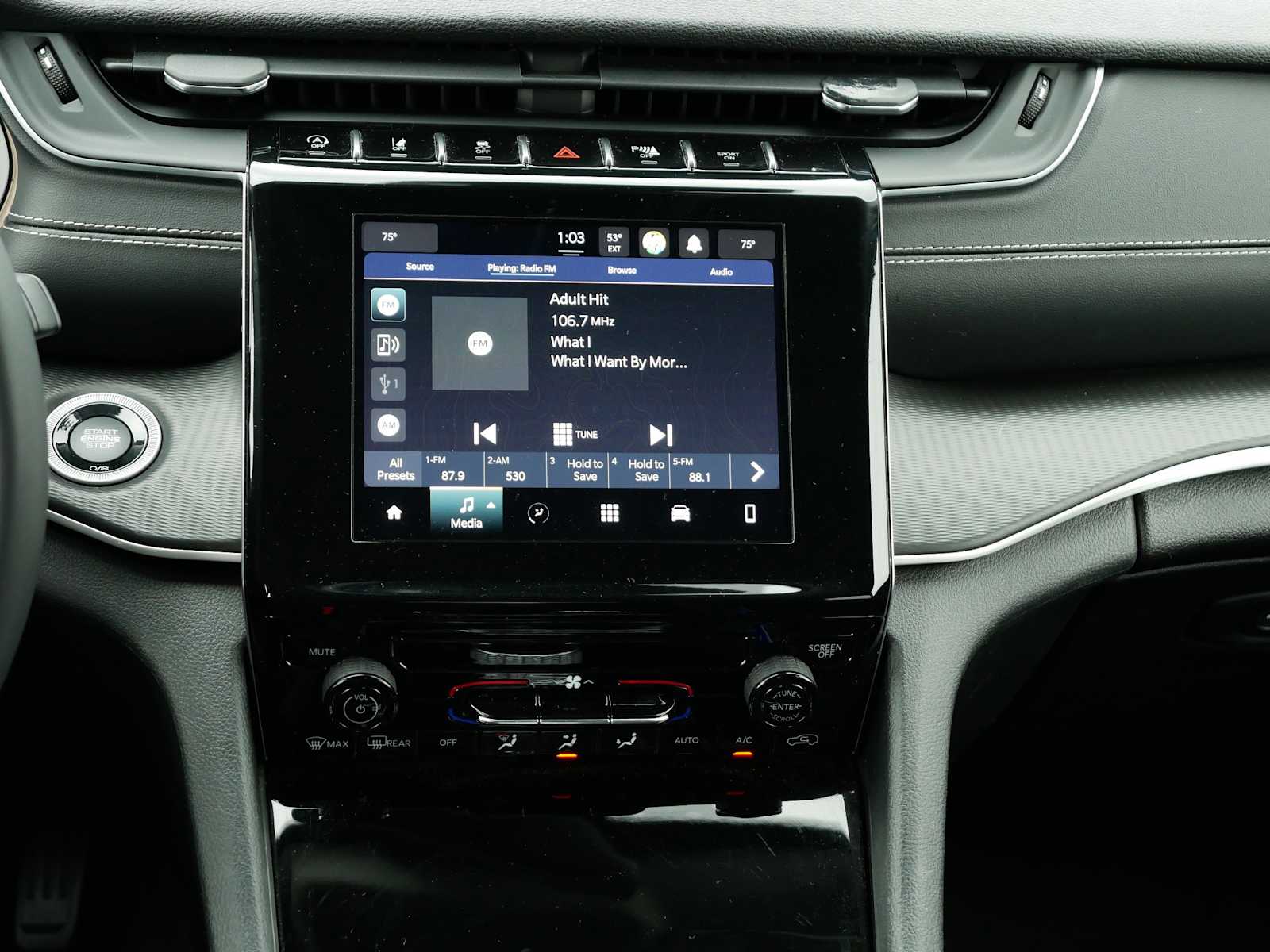 2023 Jeep Grand Cherokee Laredo photo 20