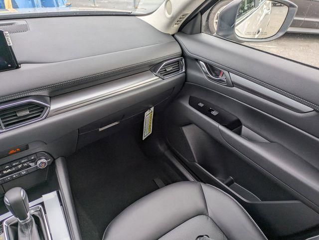 2025 Mazda CX-5 2.5 Select photo 13
