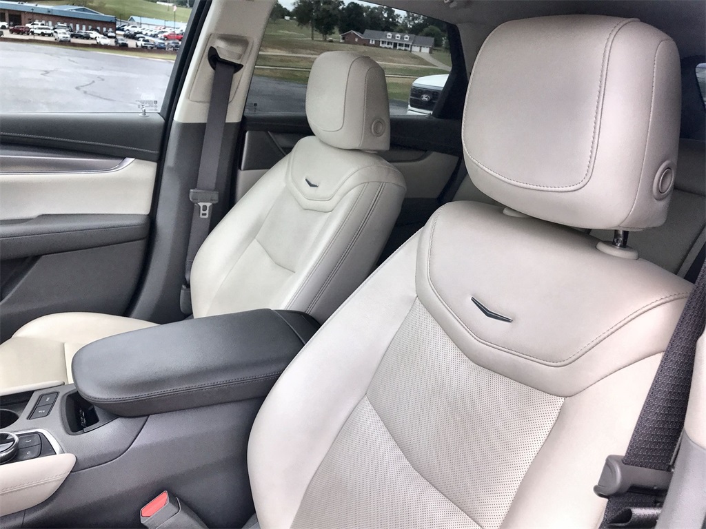 2021 Cadillac XT5 Premium Luxury photo 11