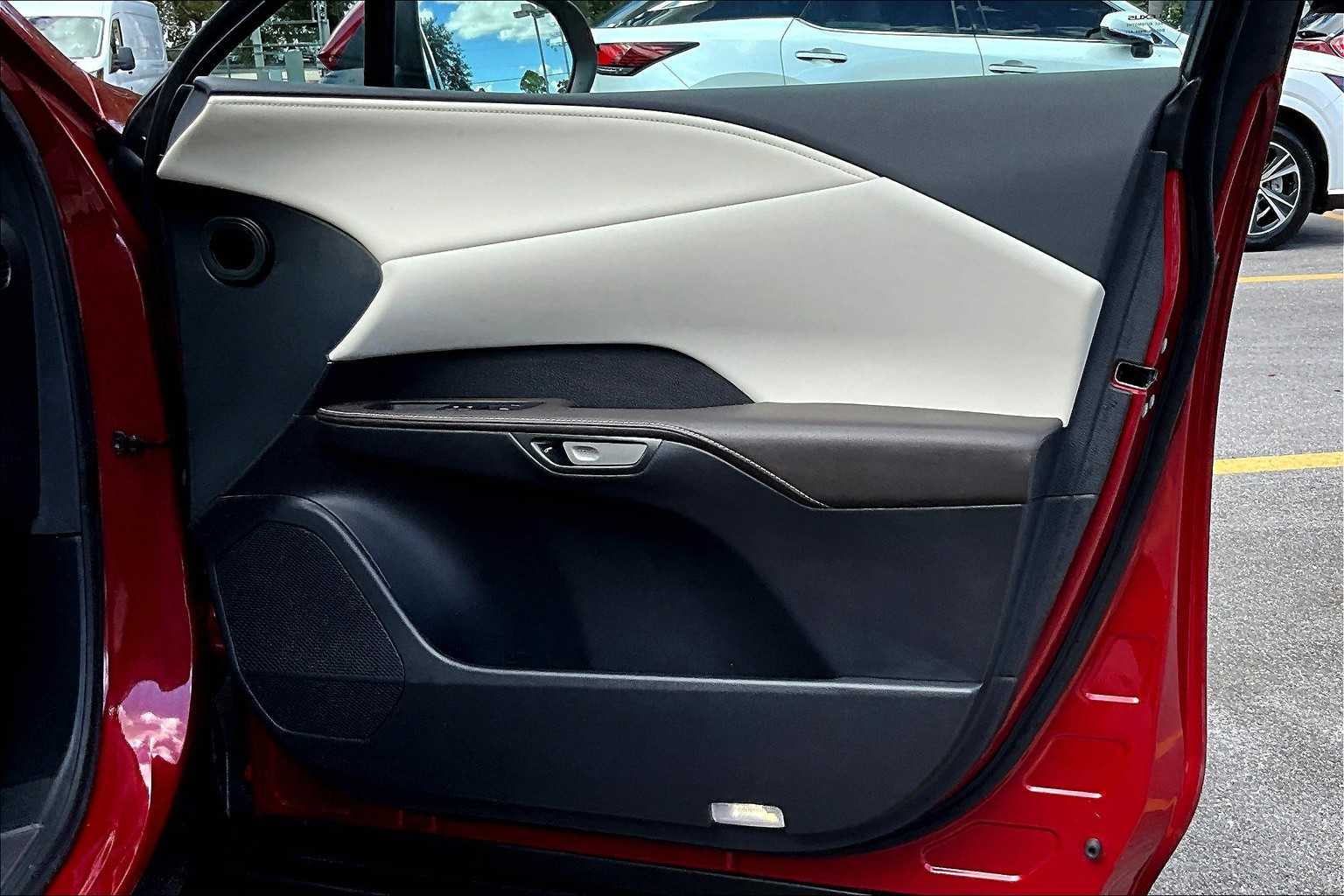 2023 Lexus RX photo 26