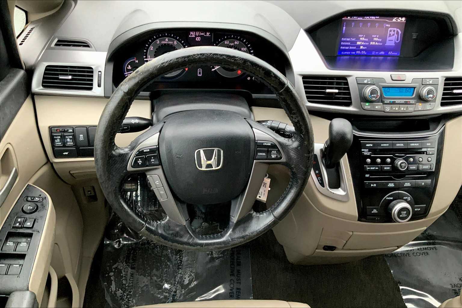 2013 Honda Odyssey EX-L photo 3