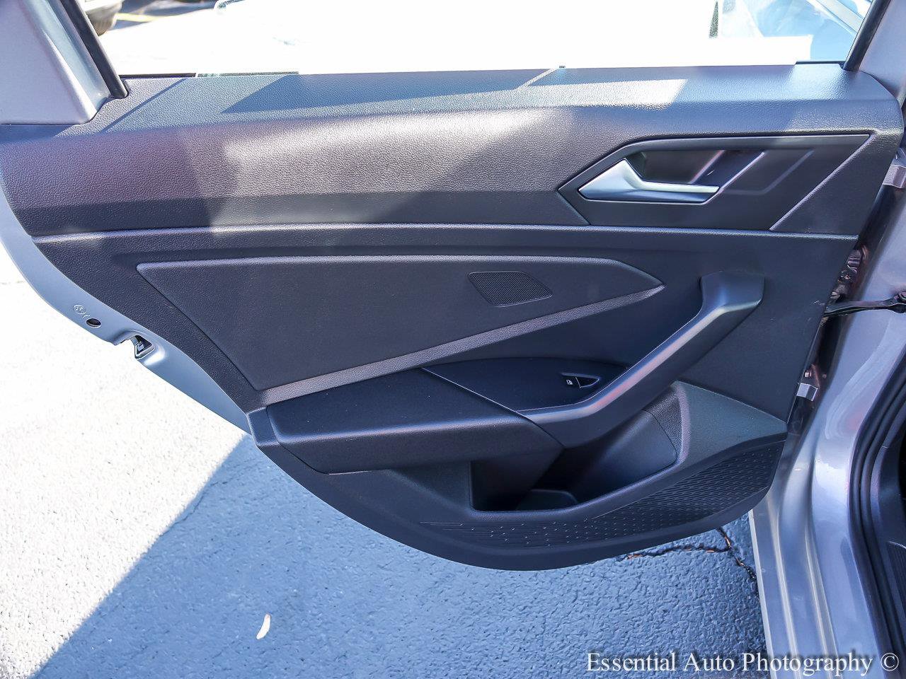 2024 VOLKSWAGEN JETTA - Image 18