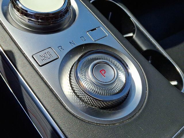 2022 Genesis GV70 2.5T Advanced photo 14