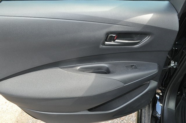 2024 Toyota Corolla LE photo 19