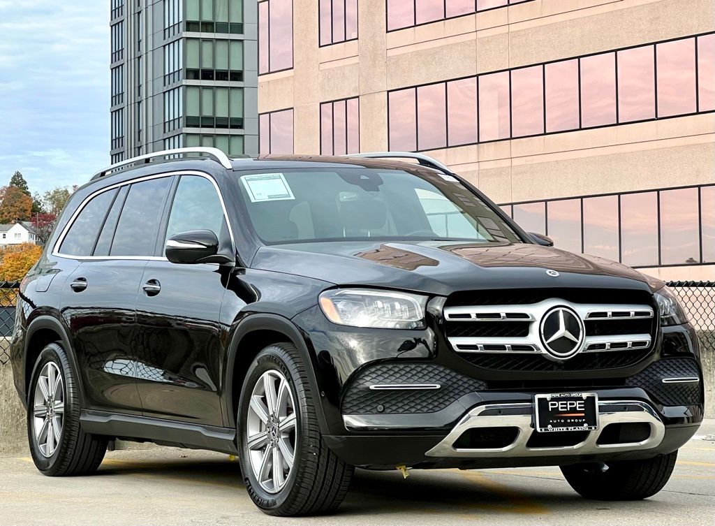 2022 Mercedes-Benz GLS GLS450's photo