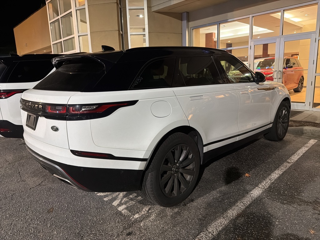 2019 Land Rover Range Rover Velar SE photo 3