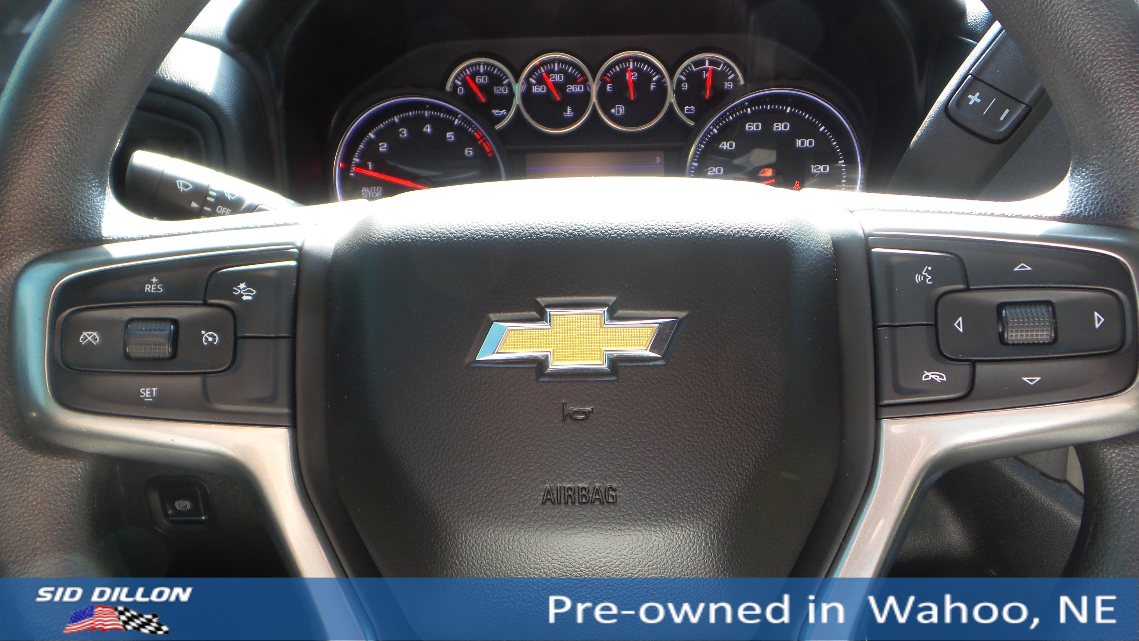 2021 Chevrolet Silverado Custom photo 10