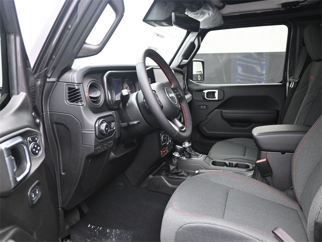 2024 Jeep Wrangler Rubicon photo 14